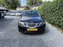 Saab 9-3 Sport Sedan 1.9 TTiD Griffin Norden Exklusiv | Navi | Xenon | Autom. Airco | Cruise Control | LMV | PDC | Afn. Trekhaak | Stoelverwarming | APK tot 19-06-2026!