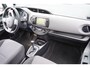 Toyota Yaris 1.5 Hybrid Dynamic / Camera / Navigatie / Privacy glas / Clima / 75dkm!