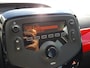 Peugeot 108 1.0 e-VTi 68pk 5D Envy AIRCO | Bluetooth bellen & muziekstreaming | LED-dagrijverlichting | LM-velgen 15 inch | Snelheidsbegrenzer | Radio met USB