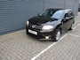 Dacia Sandero 0.9 TCe Blackline Renault onderhouden recente factuur beurt 1800 euro hele mooie complete auto scherpe meeneem prijs