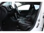 Volvo V40 Cross Country T3 Automaat Polar+ Luxury | Panoramadak | DAB | Cruise control | Verw. Voorstoelen | Camera