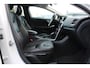 Volvo V40 Cross Country T3 Automaat Polar+ Luxury | Panoramadak | DAB | Cruise control | Verw. Voorstoelen | Camera