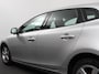 Volvo V40 1.5 T2 Automaat Momentum Marge auto | Airco | Navigatie | Parkeersensoren | Lichtmetalen velgen | Bluetooth