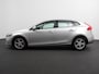 Volvo V40 1.5 T2 Automaat Momentum Marge auto | Airco | Navigatie | Parkeersensoren | Lichtmetalen velgen | Bluetooth