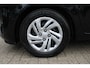 Hyundai i10 1.0 Comfort Automaat | Actieve rijbaanassistentie (LKA) | Isofix bevestigingspunten op de passagiersstoel en de buitenste zitplaatsen van de achterbank