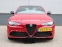 Alfa Romeo Giulia 2.0 280pk GME AWD Sprint | Schuifdak | Lederen Bekleding | Stoel en Stuur Verwarming | Harman Kardon | Premium Pack | 19"LMV |
