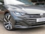 Volkswagen Arteon Shooting Brake 1.4 TSI 218PK eHybrid R-LINE EL. BNS+ / 19 Inch / Led / Wegklap.haak / Camera / Elec.klep / BOVAG garantie