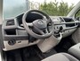 Volkswagen Transporter 2.0 TDI 102 PK / L2H1 / 1e EIG. / ALUCA INRICHTING / IMPERIAAL / TREKHAAK / AIRCO / CRUISE / BLUETOOTH / 3-ZITS