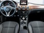 Mercedes-Benz B-klasse 180 | Sport | Airco | Bi-Xenon | Cruise Control | Navi | Spiegel Pakket | 17" LM Velgen | Afneemb. Trekhaak |