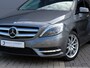 Mercedes-Benz B-klasse 180 | Sport | Airco | Bi-Xenon | Cruise Control | Navi | Spiegel Pakket | 17" LM Velgen | Afneemb. Trekhaak |