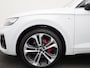Audi Q5 2.0 TFSI e-hybrid quattro S edition Competition l Adaptive cruise control l MMI navigatie plus MMI touch l Bang & Olufsen Premium 3D l Elektr. voorst. geheugen best. l Autom. airconditioning 3 zones l Glazen panoramadak l Stoelverwarming voor en achter l Adaptive air suspension l Apple Carplay / Android Auto l Achteruitrijcamera l Head-up display l Rood gespoten remzadels l Privacy glas (donker getint) l Lichtpakket plus ambient light l Trekhaak l Alarm Klasse III l