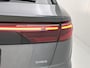 Audi Q8 55 TFSI e quattro Pro Line 340 PK l Adaptive cruise control l Matrix-led en ledachterlichten l Automatische airconditioning l Elektr. voorstoelen geh. best. l Comfortsleutel + achtersensor l Stoelverwarming voor en achter l Adaptive air suspension sport l Glazen panoramadak l Uitgebreide voorverwarming + ventilatie l Elektrisch sluithulp portieren l Apple Carplay / Android Auto l Achteruitrijcamera l Head-up display l Optiekpakket zwart l Rood gespoten remzadels l Lichtpakket plus ambient light