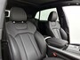 Audi Q8 55 TFSI e quattro Pro Line 340 PK l Adaptive cruise control l Matrix-led en ledachterlichten l Automatische airconditioning l Elektr. voorstoelen geh. best. l Comfortsleutel + achtersensor l Stoelverwarming voor en achter l Adaptive air suspension sport l Glazen panoramadak l Uitgebreide voorverwarming + ventilatie l Elektrisch sluithulp portieren l Apple Carplay / Android Auto l Achteruitrijcamera l Head-up display l Optiekpakket zwart l Rood gespoten remzadels l Lichtpakket plus ambient light