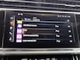 Audi Q8 55 TFSI e quattro Pro Line 340 PK l Adaptive cruise control l Matrix-led en ledachterlichten l Automatische airconditioning l Elektr. voorstoelen geh. best. l Comfortsleutel + achtersensor l Stoelverwarming voor en achter l Adaptive air suspension sport l Glazen panoramadak l Uitgebreide voorverwarming + ventilatie l Elektrisch sluithulp portieren l Apple Carplay / Android Auto l Achteruitrijcamera l Head-up display l Optiekpakket zwart l Rood gespoten remzadels l Lichtpakket plus ambient light