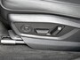 Audi Q8 55 TFSI e quattro Pro Line 340 PK l Adaptive cruise control l Matrix-led en ledachterlichten l Automatische airconditioning l Elektr. voorstoelen geh. best. l Comfortsleutel + achtersensor l Stoelverwarming voor en achter l Adaptive air suspension sport l Glazen panoramadak l Uitgebreide voorverwarming + ventilatie l Elektrisch sluithulp portieren l Apple Carplay / Android Auto l Achteruitrijcamera l Head-up display l Optiekpakket zwart l Rood gespoten remzadels l Lichtpakket plus ambient light