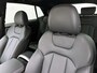 Audi Q8 55 TFSI e quattro Pro Line 340 PK l Adaptive cruise control l Matrix-led en ledachterlichten l Automatische airconditioning l Elektr. voorstoelen geh. best. l Comfortsleutel + achtersensor l Stoelverwarming voor en achter l Adaptive air suspension sport l Glazen panoramadak l Uitgebreide voorverwarming + ventilatie l Elektrisch sluithulp portieren l Apple Carplay / Android Auto l Achteruitrijcamera l Head-up display l Optiekpakket zwart l Rood gespoten remzadels l Lichtpakket plus ambient light