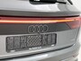 Audi Q8 55 TFSI e quattro Pro Line 340 PK l Adaptive cruise control l Matrix-led en ledachterlichten l Automatische airconditioning l Elektr. voorstoelen geh. best. l Comfortsleutel + achtersensor l Stoelverwarming voor en achter l Adaptive air suspension sport l Glazen panoramadak l Uitgebreide voorverwarming + ventilatie l Elektrisch sluithulp portieren l Apple Carplay / Android Auto l Achteruitrijcamera l Head-up display l Optiekpakket zwart l Rood gespoten remzadels l Lichtpakket plus ambient light