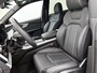 Audi Q8 55 TFSI e quattro Pro Line l Adaptive cruise control l Matrix-led en ledachterlichten l Automatische airconditioning l Elektr. voorstoelen geh. best. l Comfortsleutel + achtersensor l Stoelverwarming voor en achter l Adaptive air suspension sport l Glazen panoramadak l Uitgebreide voorverwarming + ventilatie l Elektrisch sluithulp portieren l Apple Carplay / Android Auto l Achteruitrijcamera l Head-up display l Optiekpakket zwart l Rood gespoten remzadels l Lichtpakket plus ambient light