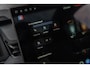 Lynk & Co 08 1.5 More | Actieradius gecombineerd 1100 km | Elektrische massage- & ventilatiestoelen met geheugen | Stoelverwarming voor & achter | Panoramadak | Apple CarPlay/Android Auto | 23 Harman Kardon speakers | Adaptive Cruise Control |