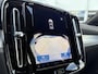 Volvo XC40 2.0 B4 Plus Dark | Trekhaak | Adaptive cruise control | Verwarmbare voorruit | Dode hoek detectie BLIS | Harman Kardon audio |