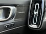 Volvo XC40 2.0 B4 Plus Dark | Trekhaak | Adaptive cruise control | Verwarmbare voorruit | Dode hoek detectie BLIS | Harman Kardon audio |