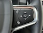 Volvo XC40 2.0 B4 Plus Dark | Trekhaak | Adaptive cruise control | Verwarmbare voorruit | Dode hoek detectie BLIS | Harman Kardon audio |