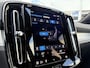 Volvo XC40 2.0 B4 Plus Dark | Trekhaak | Adaptive cruise control | Verwarmbare voorruit | Dode hoek detectie BLIS | Harman Kardon audio |