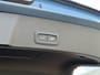 Volvo XC40 2.0 B4 Plus Dark | Trekhaak | Adaptive cruise control | Verwarmbare voorruit | Dode hoek detectie BLIS | Harman Kardon audio |