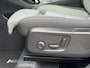 Volvo XC40 2.0 B4 Plus Dark | Trekhaak | Adaptive cruise control | Verwarmbare voorruit | Dode hoek detectie BLIS | Harman Kardon audio |