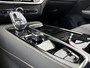 Volvo V60 2.0 T6 Plug-in hybrid AWD Plus Dark | Harman Kardon Audio | Trekhaak | Stoel- / Stuurverwarming Voor + Achter | 360 Camera | Adaptive Cruise | Long Range | Google | Carplay | Dodehoekdetectie