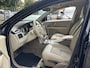 Volvo V70 2.5T 231pk Aut 5 Cilinder Momentum Model '12