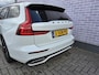 Volvo V60 T6 Plug-in Hybride AWD R-Design | BLIS | Adaptive Cruise-control | Verw. voorstoelen | Verw. stuurwiel | Sportstoelen | Donker glas