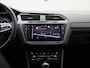 Volkswagen Tiguan 1.4 TSI eHybrid R-Line 245 PK | SoH  98.4% | Automaat | Plug-In | Panoramaschuif-Kanteldak | Trekhaak | Volledig Lederen Stoelen | Stoelverwarming | Navigatie Pro | 360 Camera | Elektrische Achterklep | LED Matrix Koplampen