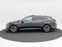 Volkswagen Arteon Shooting Brake 1.4 TSi 218 Pk Automaat eHybrid R-Line Business+ | Head-Up | Full LED | 360° Camera | Trekhaak | Panorama Dak | Stoel en Stuur Verwarming | Elektrische Achterklep | Carplay | Navigatiesysteem | Climate Control | 19 Inch | 69.579 Km!!