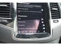 Volvo XC90 T8 Automaat AWD Ultra Dark | Panoramadak | Luchtvering | Semi elektrische trekhaak | Premium Audio by Bowers & Wilkins | Voorstoelen met verwarming, ventilatie en massagefunctie | Verwarmbaar stuurwiel | Verwarmbare achterbank | Rondom zichtcamera | 21 inch Lichtmetalen velgen