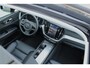 Volvo XC60 2.0 T6 Plug-in hybrid AWD Ultra Dark | Head-up Display | Panoramisch Schuif-/Kanteldak | Harman/Kardon Geluidssysteem | 20" Lichtmetalen Velgen | Trekhaak Semi Elektrisch Inklapbaar | Power Seats Met Geheugen | Lederlook Dashboard | 360 Graden Parkeercamera | Stuurverwarming | Stoelverwarming | Parkeersensoren Rondom
