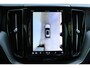 Volvo XC60 2.0 T6 Plug-in hybrid AWD Ultra Dark | Head-up Display | Panoramisch Schuif-/Kanteldak | Harman/Kardon Geluidssysteem | 20" Lichtmetalen Velgen | Trekhaak Semi Elektrisch Inklapbaar | Power Seats Met Geheugen | Lederlook Dashboard | 360 Graden Parkeercamera | Stuurverwarming | Stoelverwarming | Parkeersensoren Rondom