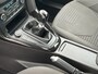Ford Focus 1.0 Titanium / Navigatie full map / Cruise- en Climate Control / Parkeersensoren voor en achter / Keyless Start / Verwarmde Voorruit / Bluetooth / Radio / All Season Banden
