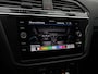 Volkswagen Tiguan 1.4 TSI 245 pk DSG eHybrid R-Line Business+ | Trekhaak | IQ Light | Stuur-/stoelverwarming | Navigatie | Stoelverwarming | Achteruitrijcamera