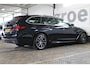 BMW 5-Serie Touring 520e Business Edition Plus M-sport | Incl. 12 maanden garantie | Cruise control | Climate control | Memory seats | Apple carplay/Android auto | DAB radio |