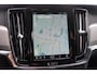 Volvo V90 2.0 T8 Plug-in hybrid AWD Ultra Dark | Panoramadak | Gelamineerde zijruiten en achterruit  |Trekhaak | DAB+| Adaptieve Cruise controle | BLIS |  Climate Controle | Google |