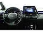 Toyota C-HR 1.8 Hybrid Bi-Tone | Navigatie | Stuur/Stoelverw. | Adapt. Cruise Control | Camera | PDC V+A | LMV 18 Inch