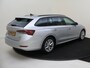 Skoda Octavia Combi 1.0 e-TSI Business Edition | Stoelverwarming | Keyless | Elektrische achterklep | Navigatie | Parkeersensoren | CarPlay | Elektrisch inklapbare buitenspiegels | Cruise control |