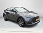 Toyota C-HR 1.8 Hybrid 140 First Edition **NAVIGATIE/ DODEHOEK DETECTIE/ 360 CAMERA/ PARKEERSENSOREN VOOR EN ACHTER/ 36 MAANDEN GARANTIE**