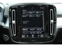 Volvo XC40 T2 Automaat 129PK Business Pro | Adaptieve Cruise Control | Pilot Assist | BLIS Dodehoekdetectie | Parkeersensoren Voor & Achter | Achteruitrijcamera | Stuurverwarming | Stoelverwarming | Mistlampen | Volvo On Call | Navigatie | Bluetooth | 18 Inch Lichtmetalen Wielen
