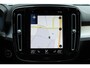 Volvo XC40 T2 Automaat 129PK Business Pro | Adaptieve Cruise Control | Pilot Assist | BLIS Dodehoekdetectie | Parkeersensoren Voor & Achter | Achteruitrijcamera | Stuurverwarming | Stoelverwarming | Mistlampen | Volvo On Call | Navigatie | Bluetooth | 18 Inch Lichtmetalen Wielen