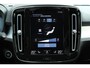 Volvo XC40 T2 Automaat 129PK Business Pro | Adaptieve Cruise Control | Pilot Assist | BLIS Dodehoekdetectie | Parkeersensoren Voor & Achter | Achteruitrijcamera | Stuurverwarming | Stoelverwarming | Mistlampen | Volvo On Call | Navigatie | Bluetooth | 18 Inch Lichtmetalen Wielen