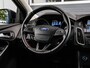 Ford Focus 1.5 150pk Red Edition ST-line | Navi | PDC v+a | Sportstoelen | Cruise control | 18'' velgen