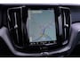 Volvo XC60 2.0 T6 Plug-in hybrid AWD Ultra Dark | 2250 kg Trekgewicht |Trekhaak | Glazen Schuifdak | 360 Camera | Head-Up display | Harman/Kardon |