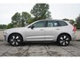 Volvo XC60 2.0 T6 Plug-in hybrid AWD Ultra Dark | 2250 kg Trekgewicht |Trekhaak | Glazen Schuifdak | 360 Camera | Head-Up display | Harman/Kardon |